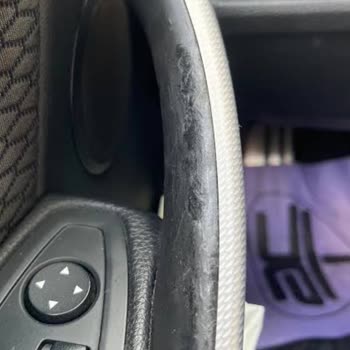 BMW 3 Serisi Kapı Kollarında Kronik Eriyen Tutamak Sorunu