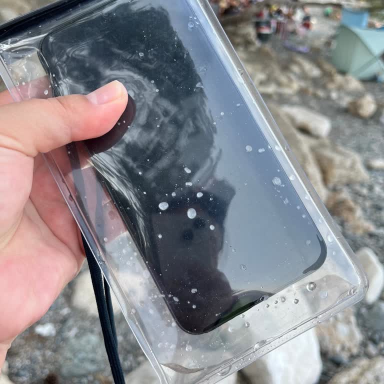 Su Geçirmez Kılıf Telefonuma Zarar Verdi, Mağduriyetimin Giderilmesini İstiyorum