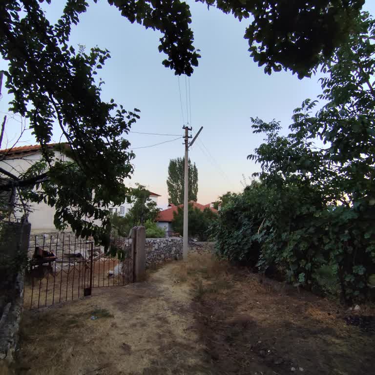 Üç Yıldır Onarılmayan Sokak Aydınlatması Mahalleliyi Tedirgin Ediyor