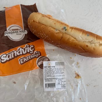 Son Kullanma Tarihi Geçmemiş Ekmekte Küf Ve İlgisiz Müşteri Hizmeti Mağduriyeti