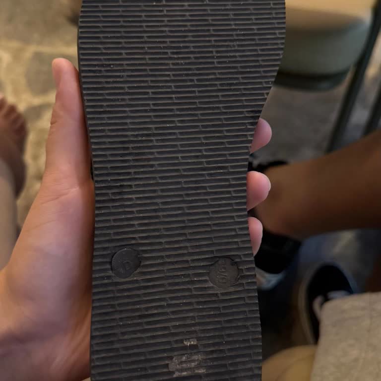 Aldığım Havaianas Terlik 1 Giyişte Bozuldu, Çözüm Sunulmadı