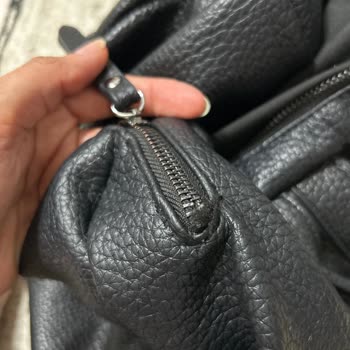 Aldığım Çantanın Fermuarı Patladı Ve Deri Soyulmaya Başladı