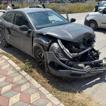 Kazadan Sonra Airbaglerin Açılmaması Hamileliğimi Ve Bebeğimi Riske Attı