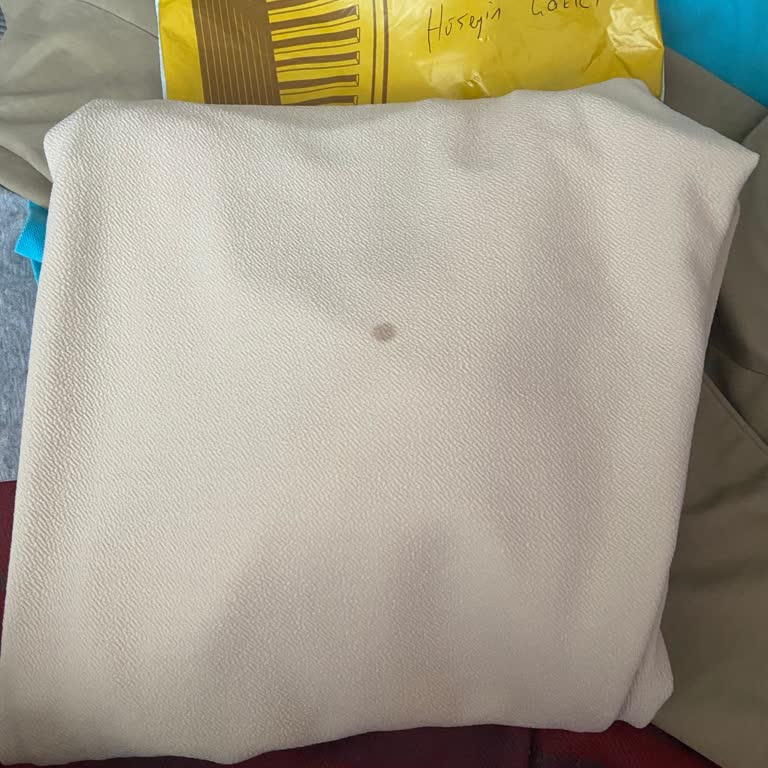 Yanlış Ve Lekeli Ürünün İadesi Bir Ayda Gerçekleşmedi, Muhatap Bulunamıyor