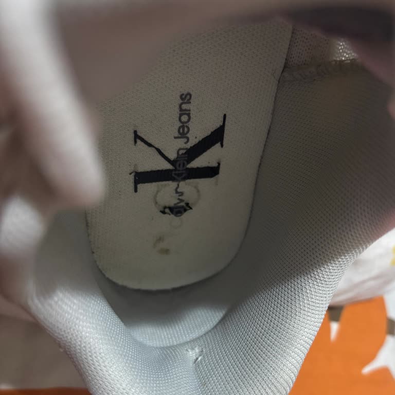 Kısa Sürede Deforme Olan Ayakkabı İçin İade Talebi Ve İletişim Sorunu