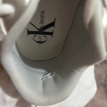 Kısa Sürede Deforme Olan Ayakkabı İçin İade Talebi Ve İletişim Sorunu