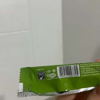 Son Kullanma Tarihi Geçmemiş Çikolatada Bayatlık Ve Renk Değişimi