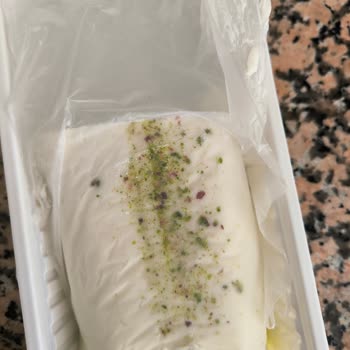 Dondurma İçinden Metal Parça Çıktı, Dişim Kırıldı