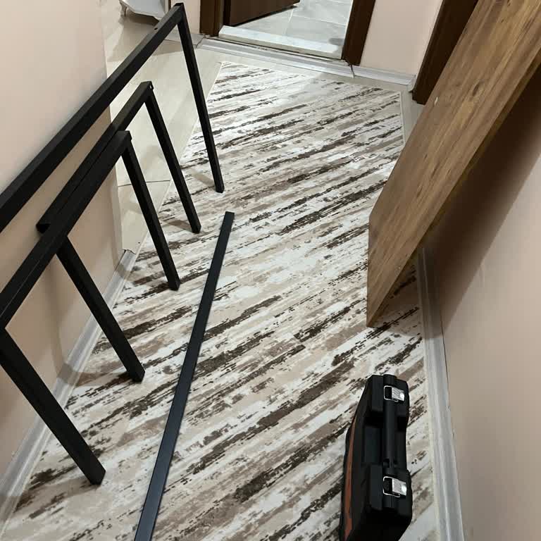 Çalışma Masasının Montaj Parçaları Eksik Geldi, Çözüm Bekliyorum