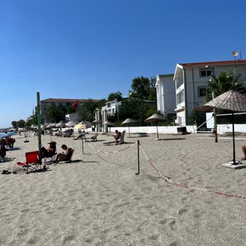 Halk Plajının Zincirle Kapatılması Ve Kullanım Engeli