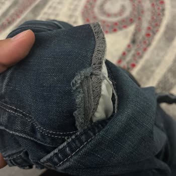 Mavi'den Alınan Pantolonun Kısa Sürede Deforme Olması Ve Çözüm Sunulmaması