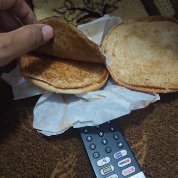 Peynirsiz Ve Lezzetsiz Hamburger Hayal Kırıklığı