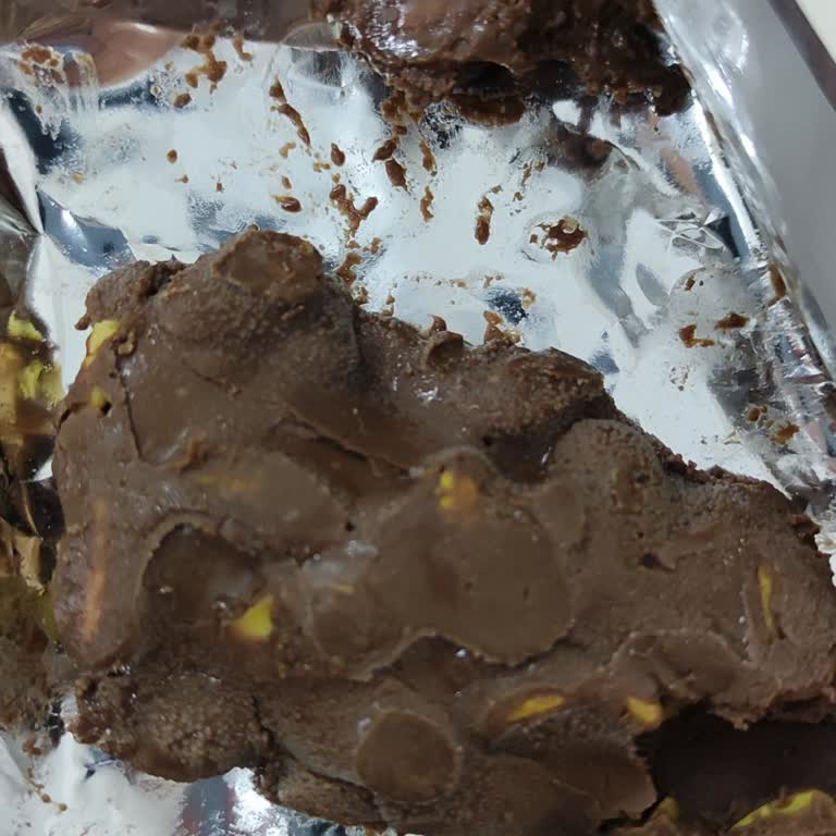 Son Kullanma Tarihi Geçmemiş Çikolatada Küf Problemi Ve Mağduriyet