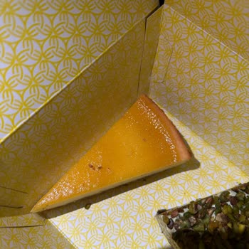 Kahve Dünyası'ndan Aldığım Cheesecake'in İçinden Kıl Çıktı, Güvenim Sarsıldı