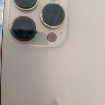 Kutusundan Hasarlı Çıkan İphone İçin Para İadesi Talebi