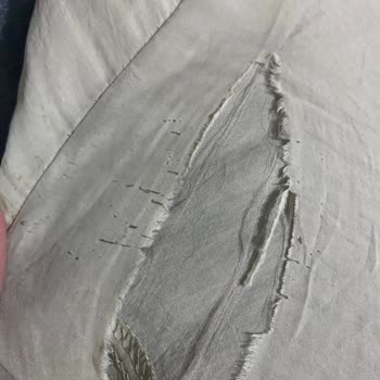 Aldığım Takım İkinci Giyişimde Yırtıldı Firma Sorumluluk Almadı