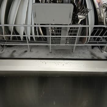 Bulaşık Makinesi Deterjanı Tam Durulamıyor