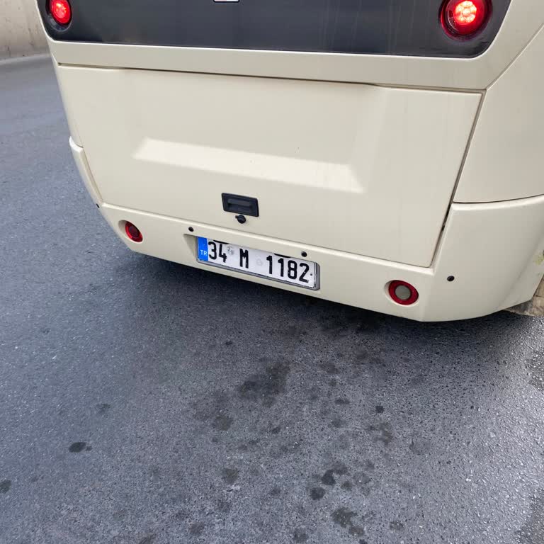 Minibüs Şoförünün Kaba Tavrı Ve Yanlış Güzergah Bilgilendirmesi Mağduriyet Yarattı