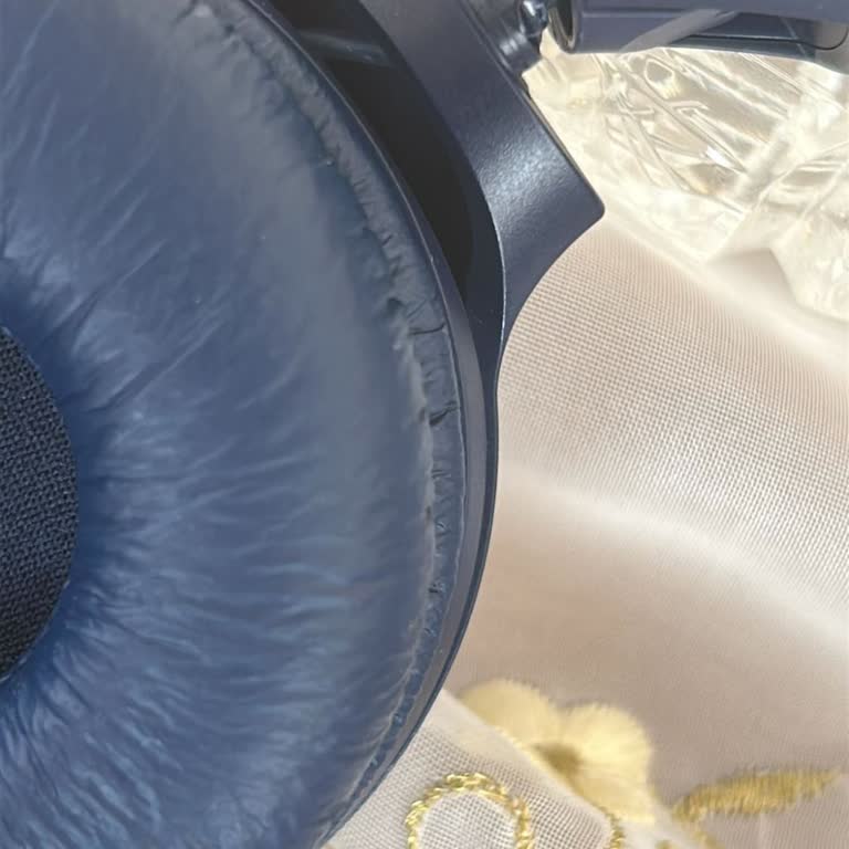 Yeni Alınan Kulaklıkta Menteşe Kırılması Ve Müşteri Hizmetlerine Ulaşamama Sorunu