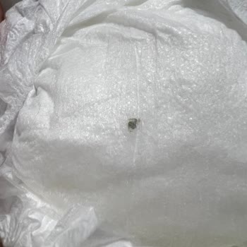 Bebek Bezinde Bilinmeyen Cisimle Karşılaştım, İnceleme Ve Ürün Değişimi Talep Ediyorum