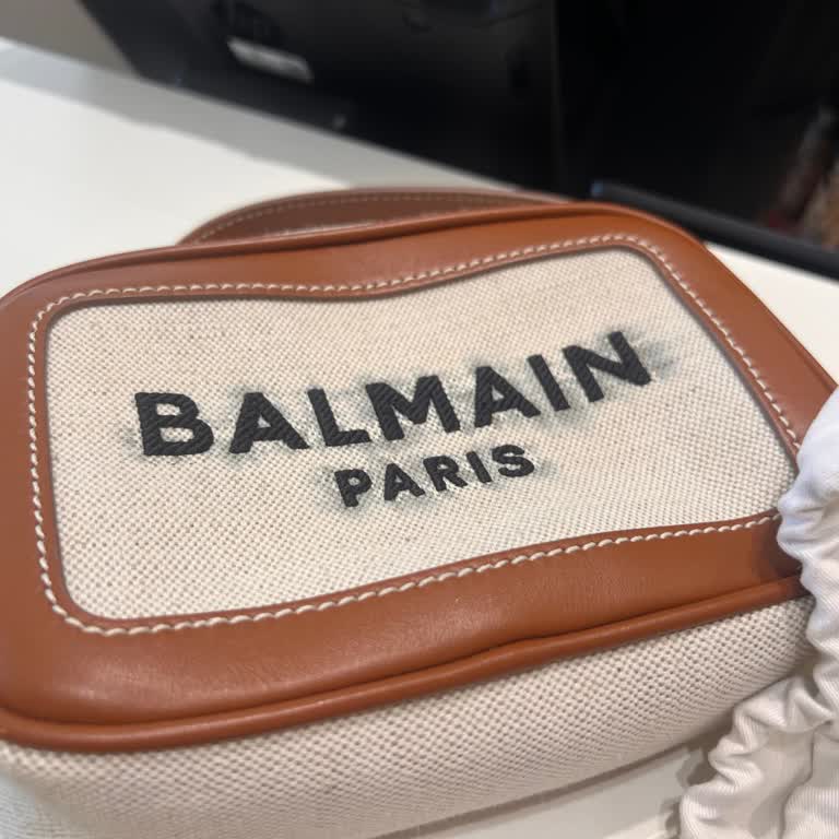 Yağmurda Boyası Akan Çanta ve Beymen'in Yetersiz İlgisi Nedeniyle Mağduriyet