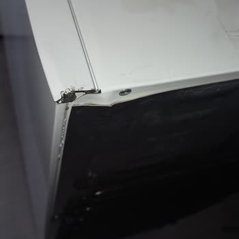 Sıfır Diye Aldığım Dondurucu Kullanılmış Ve Hasarlı Çıktı!