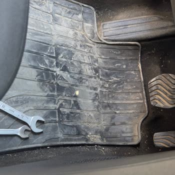 Bakım Sonrası Kirli Araç Ve İlgisiz Hizmet