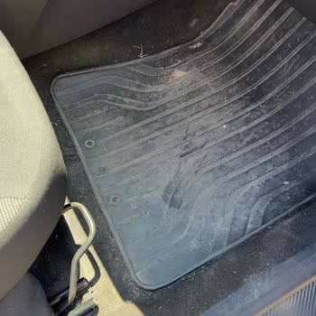 Bakım Sonrası Kirli Araç Ve İlgisiz Hizmet