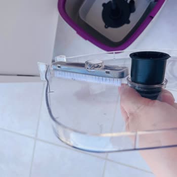 Parex Wondero Şeffaf Kapağı Yamulduğu İçin Bez Çok Islak Bırakıyor