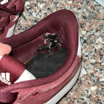 Kısa Sürede Deforme Olan Ayakkabıya Çözüm Bulunmuyor