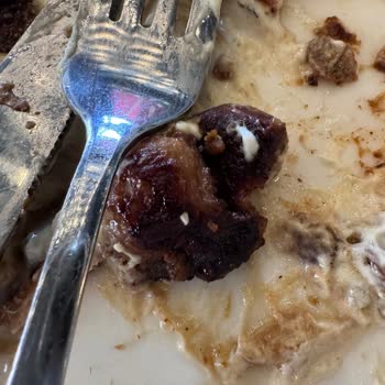 Soğuk Ve Yanmış Yemek, İlgisiz Personel, Mağduriyetim Giderilmedi