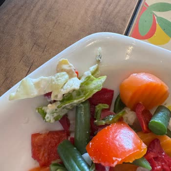 Soğuk Ve Yanmış Yemek, İlgisiz Personel, Mağduriyetim Giderilmedi