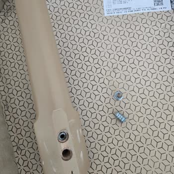 Sürekli Kırılan Sandalye Ayakları Ve Çözülmeyen Sorun