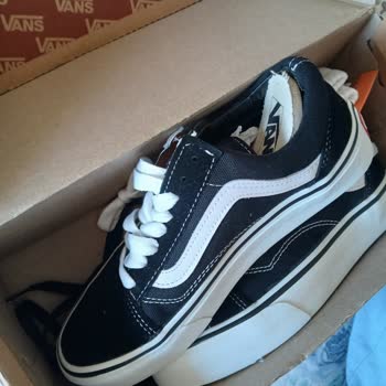 Orijinal Olmayan Ve Defolu Ayakkabıya Para İadesi Yapılmıyor