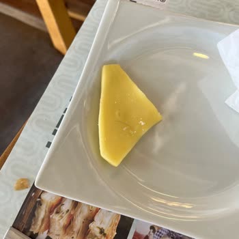 Mado Batıkent Şubesinde Hijyen Sorunu Ve Yetersiz Müşteri Hizmeti