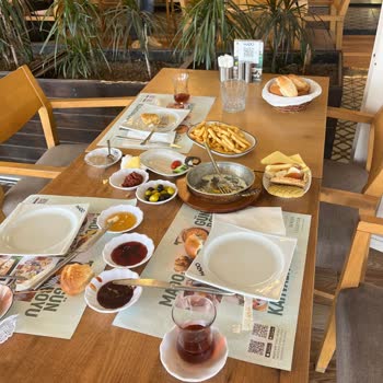 Mado Batıkent Şubesinde Hijyen Sorunu Ve Yetersiz Müşteri Hizmeti