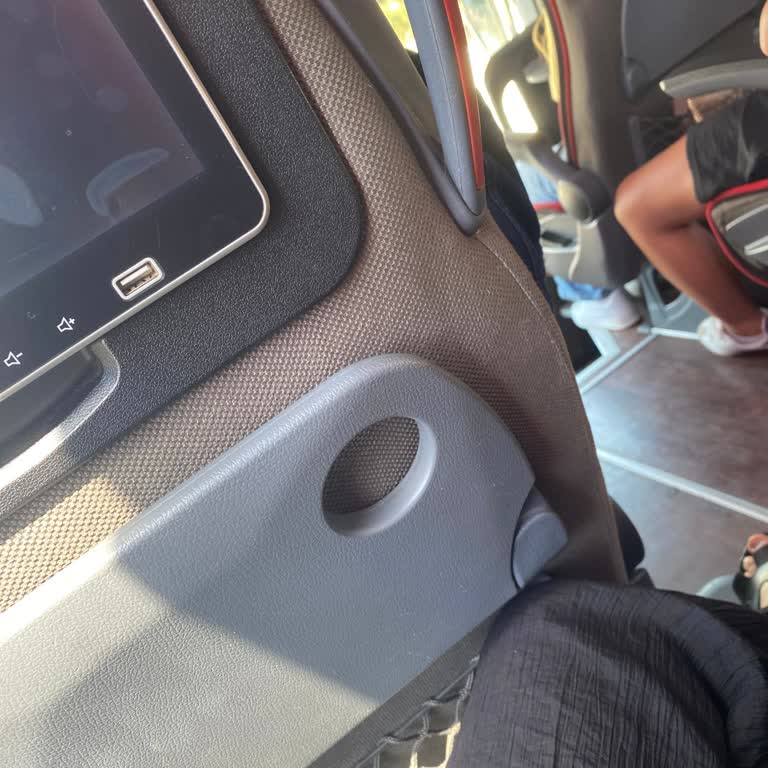 Buzlu Turizm İle Gecikmeli Ve Konforsuz Yolculuk Deneyimi