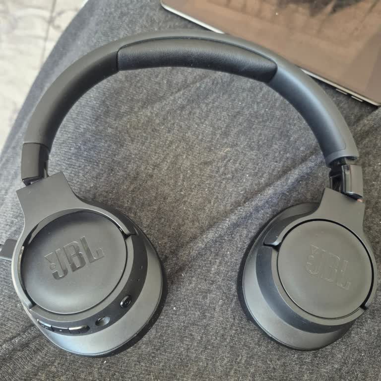 JBL Tune 720BT Kulaklıkta Sürekli Ses Problemleri Ve Çözüm Talebi
