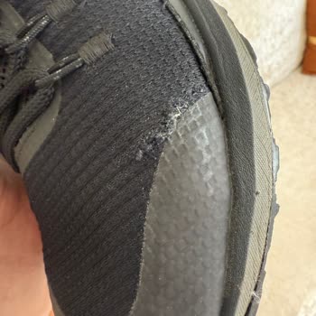 Columbia Ayakkabıda Garantiye Rağmen Deformasyon Ve Değişim Reddi