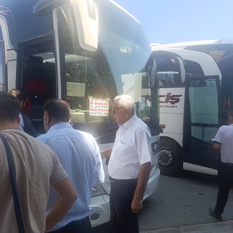 Lüks Erciş Seyahat Van Antalya Yolculuğunda Aktarma Gecikme Ve İlgisizlik Sorunu