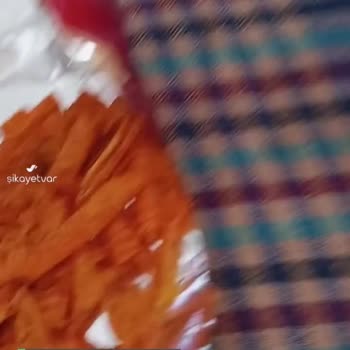 Patosun İçinden Çıkan Siyah Şeyler