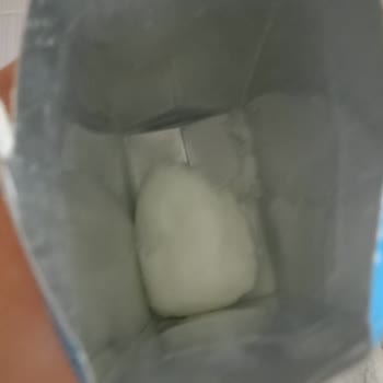 Satın Aldığım İçim Süt İçinden Sert Yabancı Madde Çıktı, Geri Dönüş Alamadım