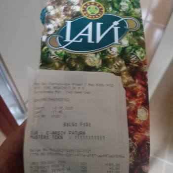 Lavi Dolgulu Çikolatada Yoğun Küf Tadı Deneyimi