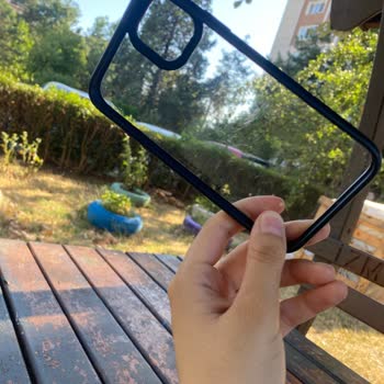 Koruyucu Denilen Kılıf Telefonumu Düşmede Koruyamadı