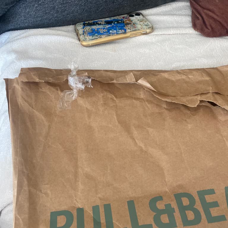 Açılmış Ve Karıştırılmış Kargo Paketi Teslim Edildi