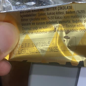 Şok Marketler Son Kullanma Tarihi Geçmiş Olan Ürün Rafta Duruyordu!