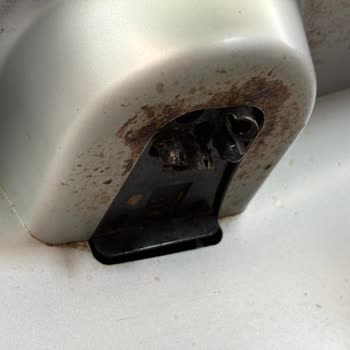 Küflü Kahve Makinesi Ve Personel Tutumu Hakkında Şikayet