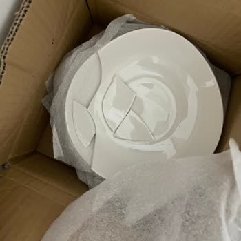 Kırık Ürün Ve Yetersiz Kargo Hizmetiyle Yaşanan Mağduriyet