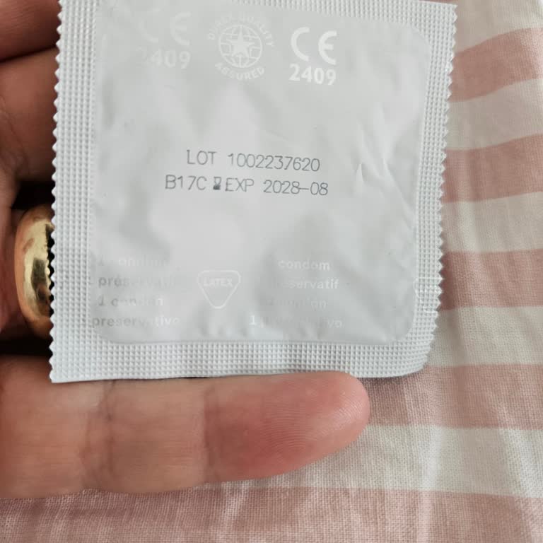 Aldığım Prezervatif Paketi Tamamen Boş Çıktı Şaşkınım