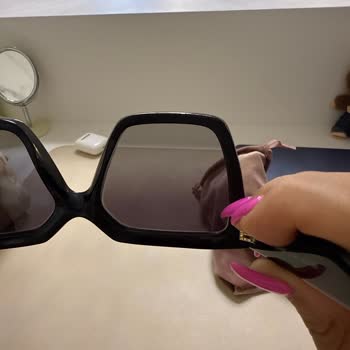 Miu Miu Gözlükte Oksitlenme Ve Renk Değişimi Sonrası Mağduriyet